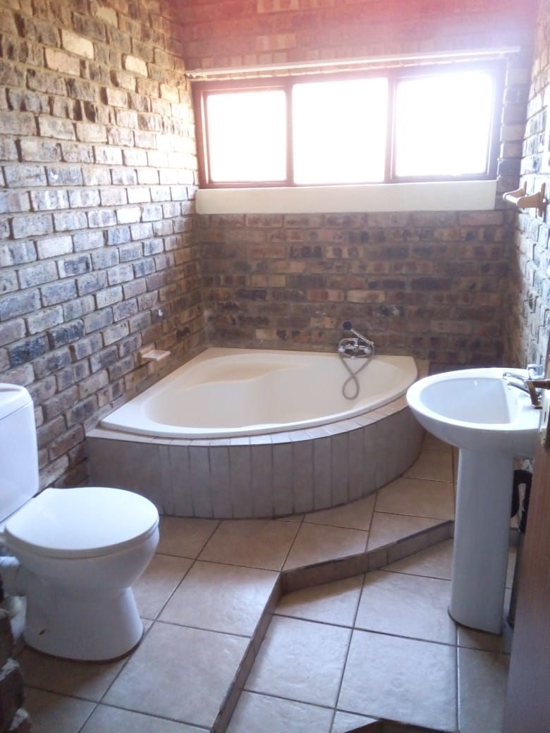 18 Bedroom Property for Sale in Oudorp North West